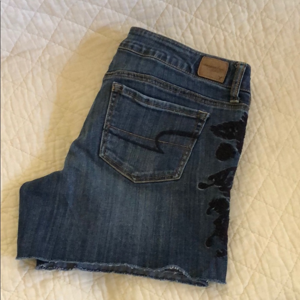 American Eagle denim shorts sz14